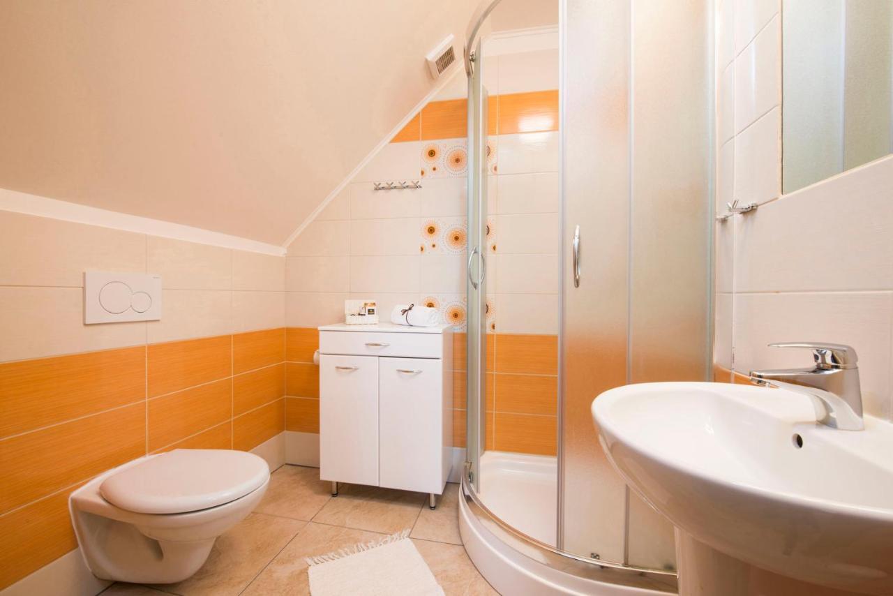 Wellness Penzion Vila Mery ポプラト エクステリア 写真
